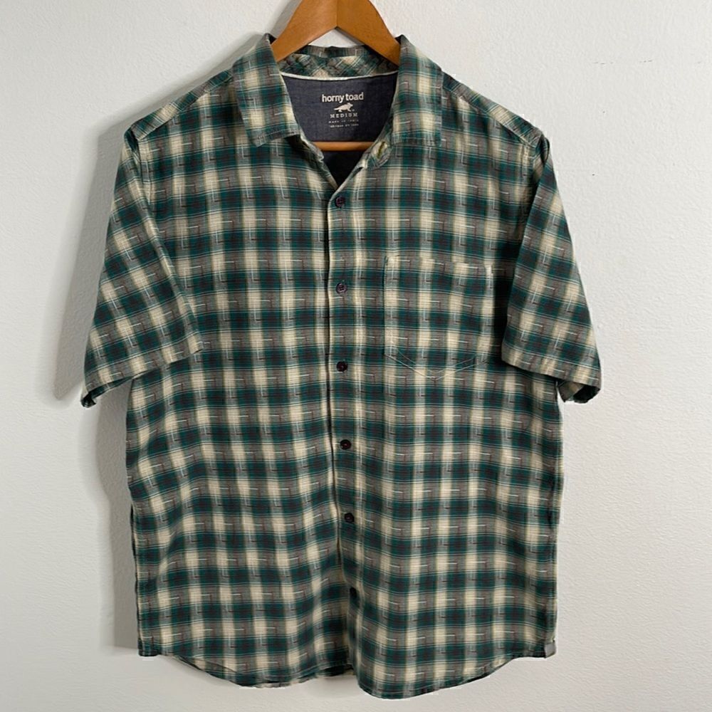 Horny Toad button down casual shirt.  Size Medium.